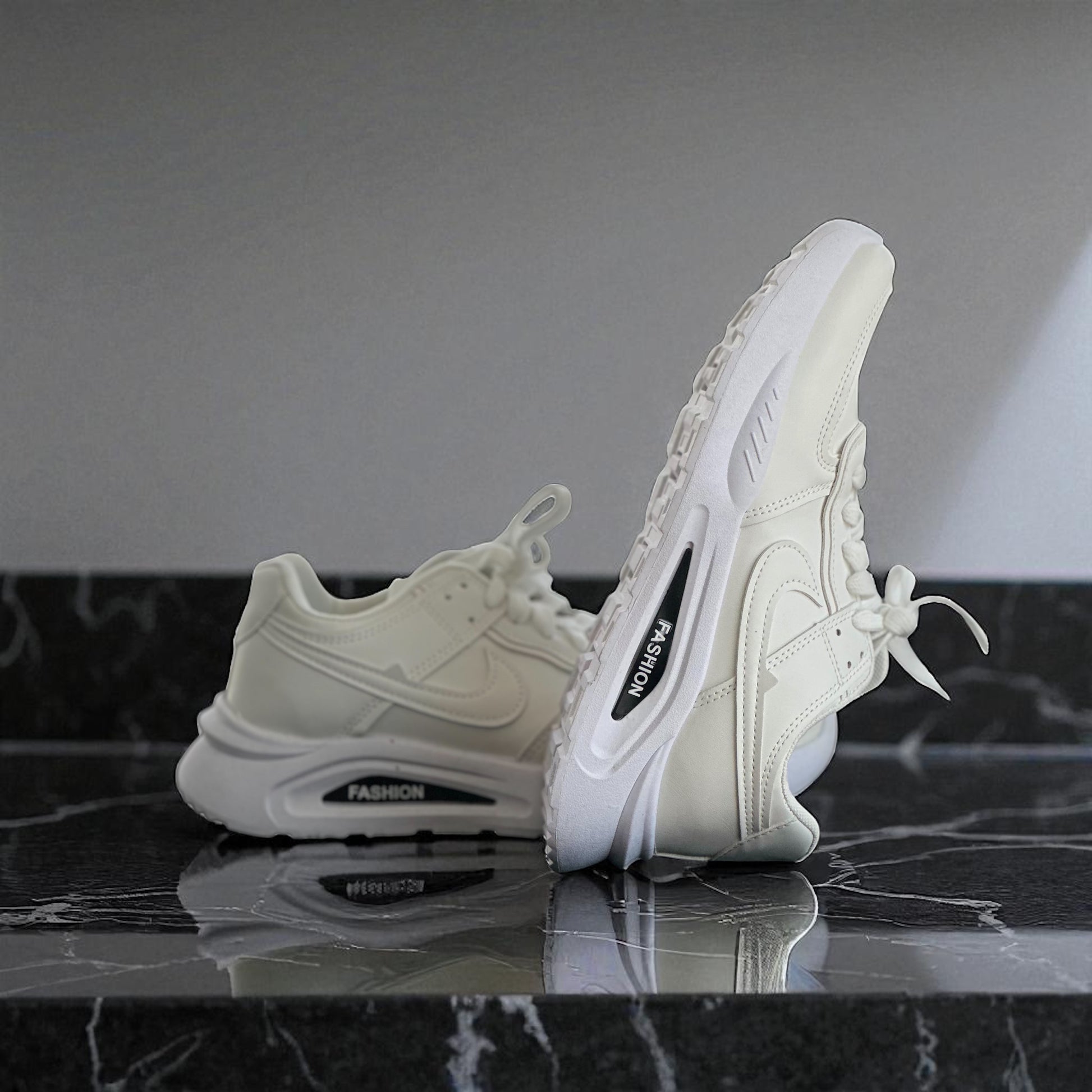 NIKE AIR FASHION 105