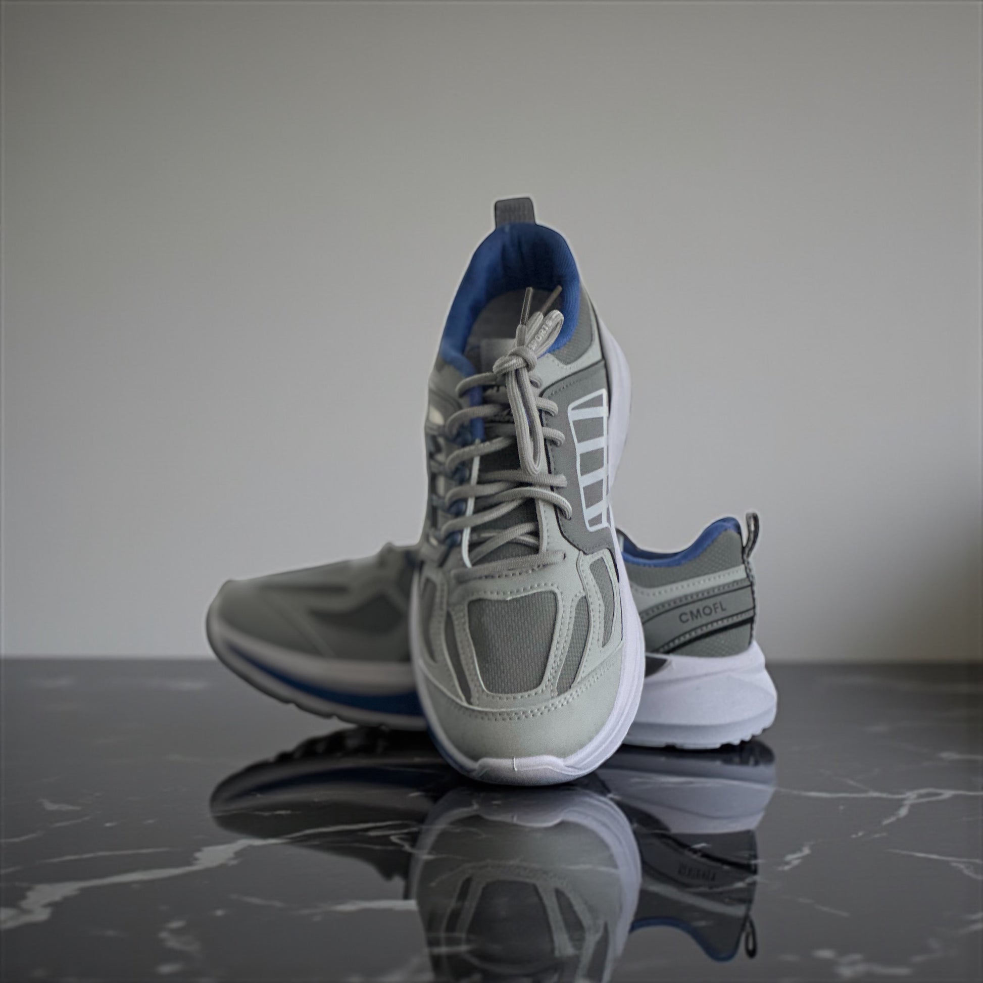 NIKE CMOFL LW-68