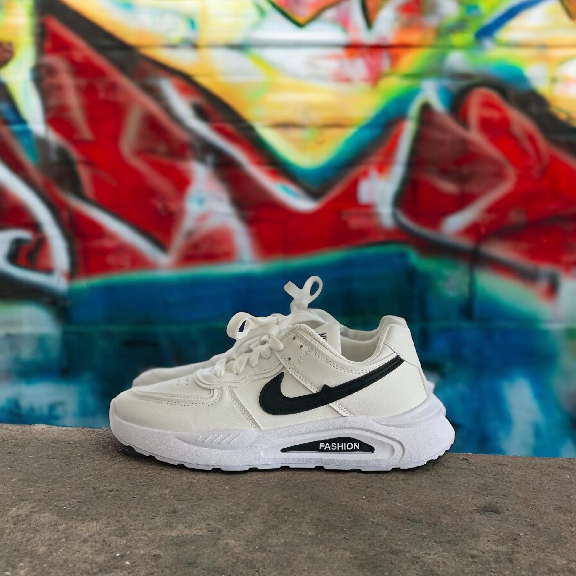 NIKE AIR FASHION 105